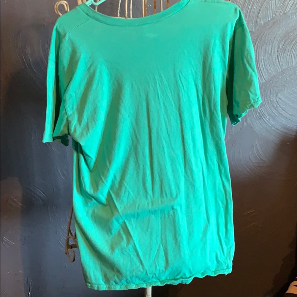 T-Shirt - Picture 2 of 4